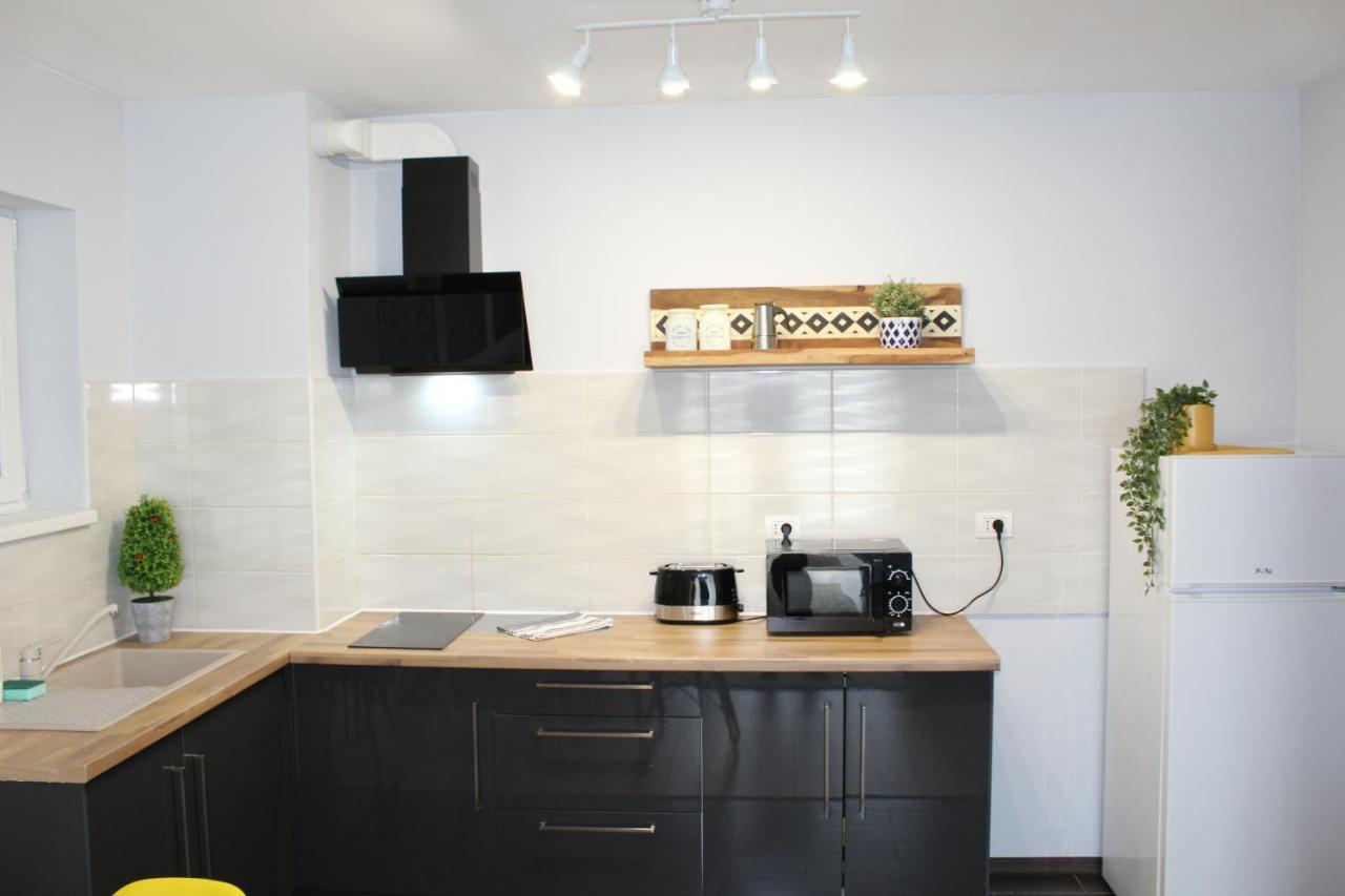 Randevu Apartment Oradea Eksteriør bilde